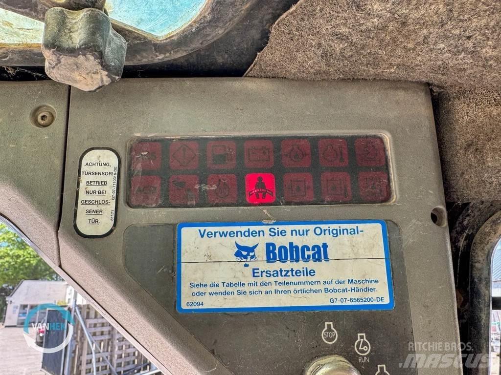 Bobcat S130 Skid steer mini nakladalci
