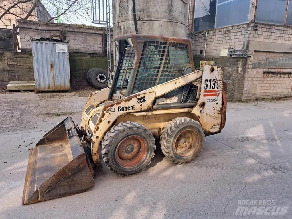 Bobcat S130 Skid steer mini nakladalci