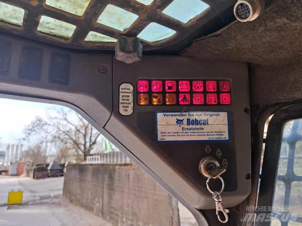 Bobcat S130 Skid steer mini nakladalci