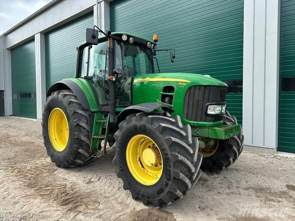 John Deere 7530 Traktorji