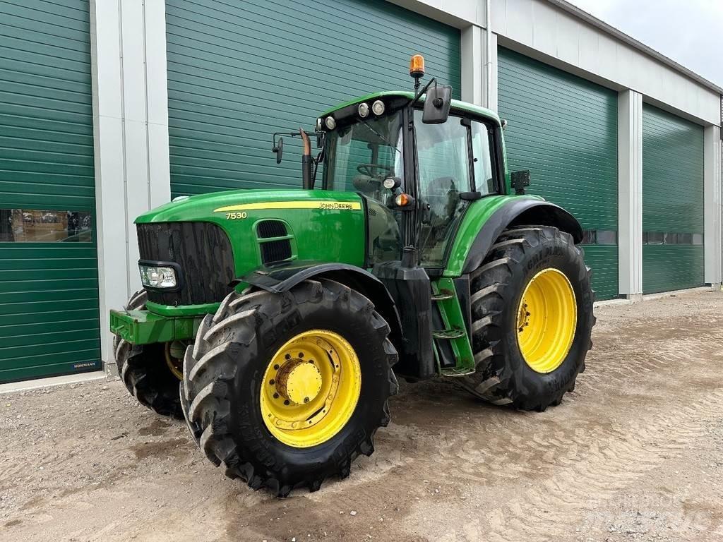 John Deere 7530 Traktorji