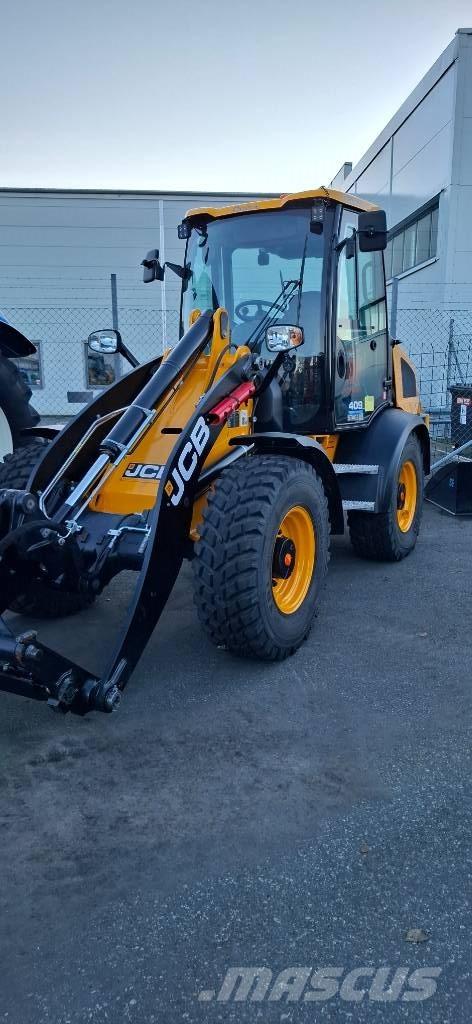 JCB 409 Kolesni nakladalci