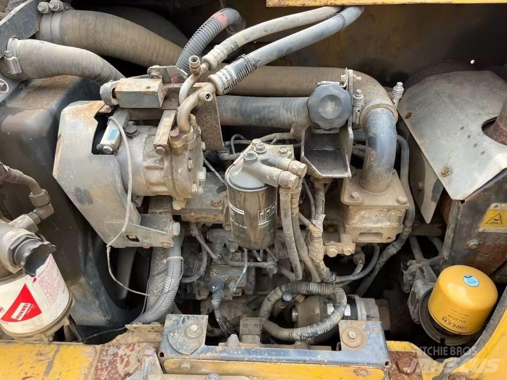 Komatsu PC70-8加长臂 Bagri goseničarji