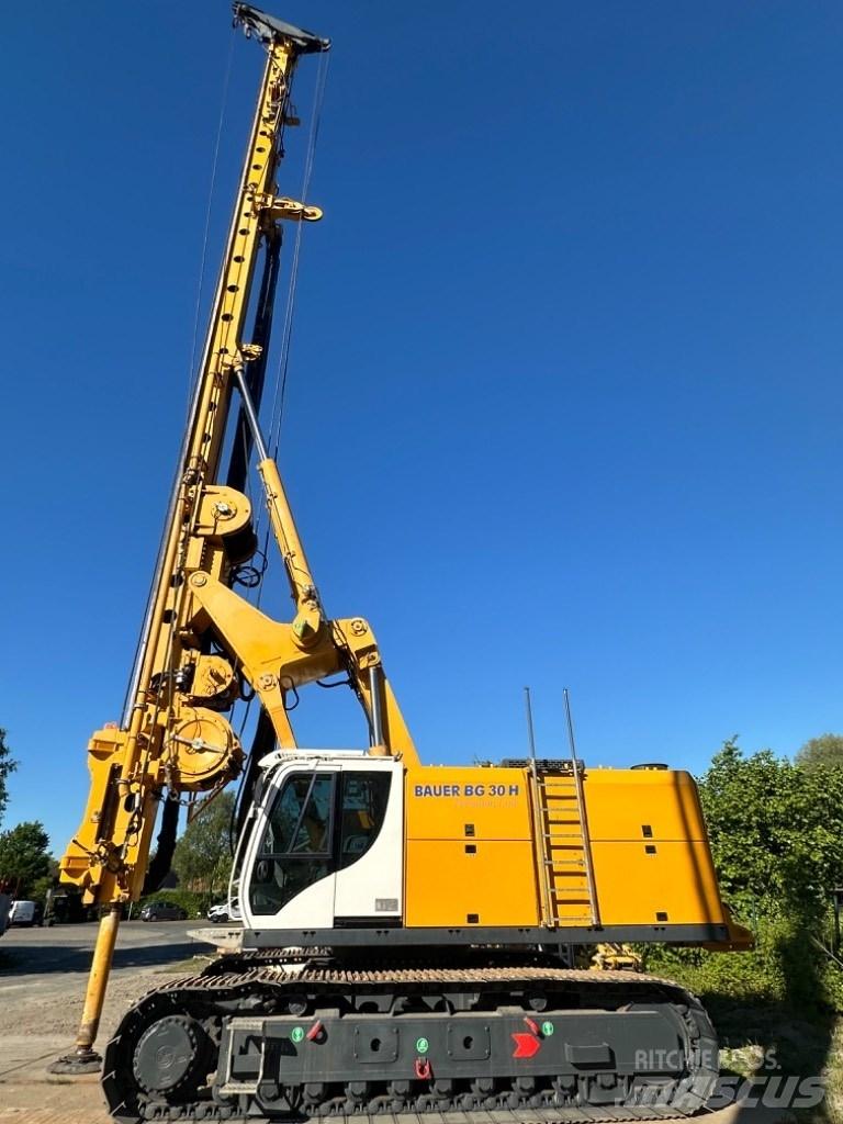 Bauer BG 30 H Težki vrtalni stroji