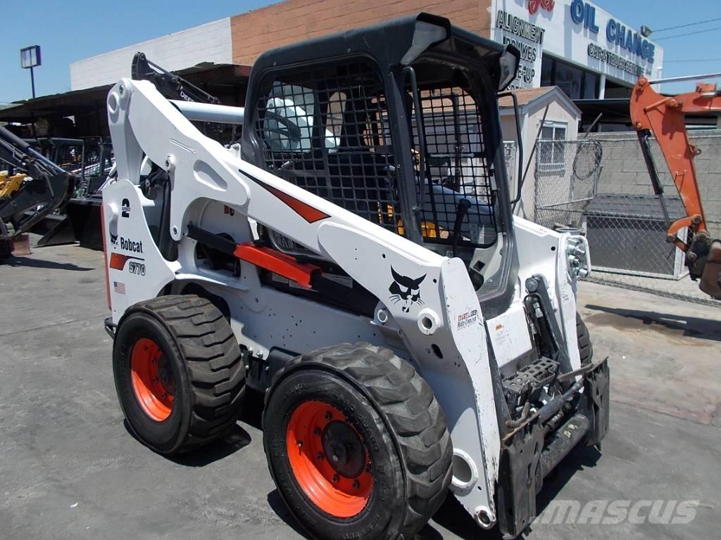 Bobcat S770 Skid steer mini nakladalci