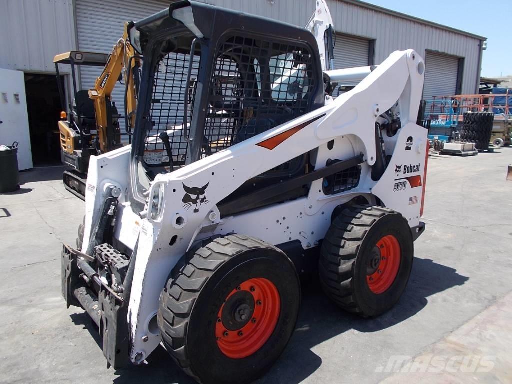 Bobcat S770 Skid steer mini nakladalci