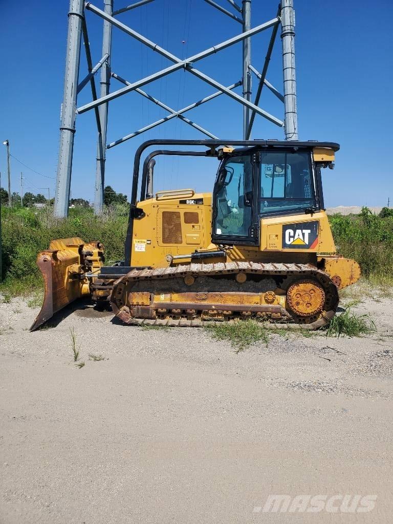 CAT D 6 K 2 LGP Buldožerji goseničarji