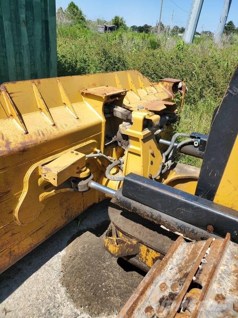 CAT D 6 K 2 LGP Buldožerji goseničarji