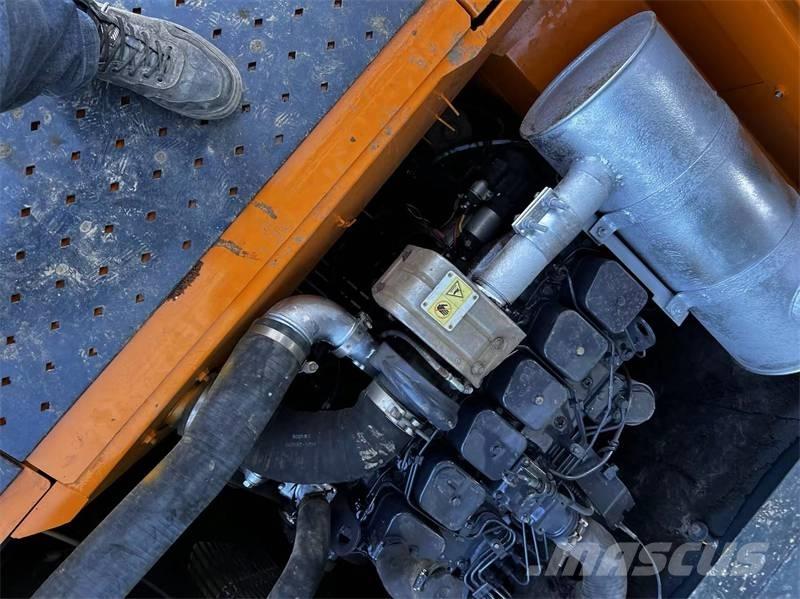 Hyundai 220LC-9S Bagri goseničarji