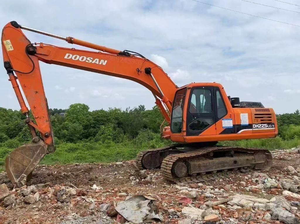 Doosan DH 225 LC-7 Bagri goseničarji