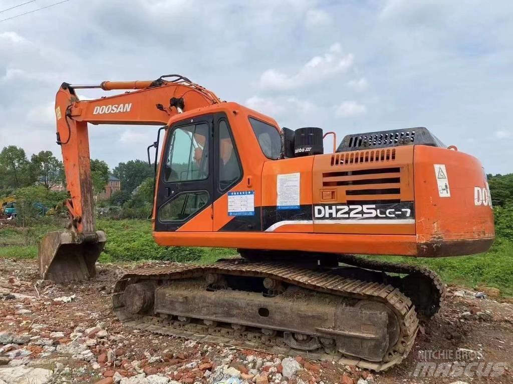 Doosan DH 225 LC-7 Bagri goseničarji