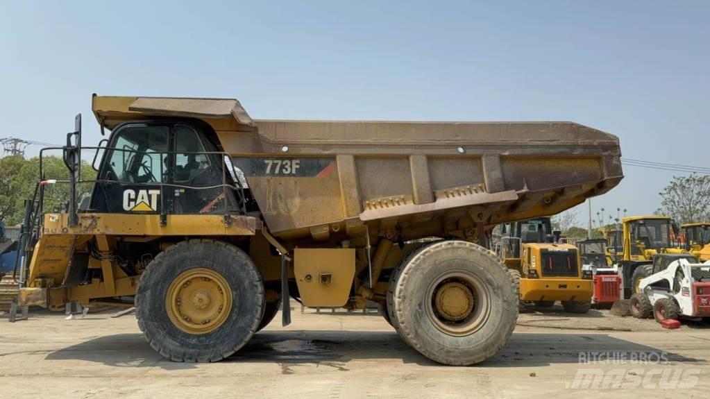 CAT 773 F Togi demperi