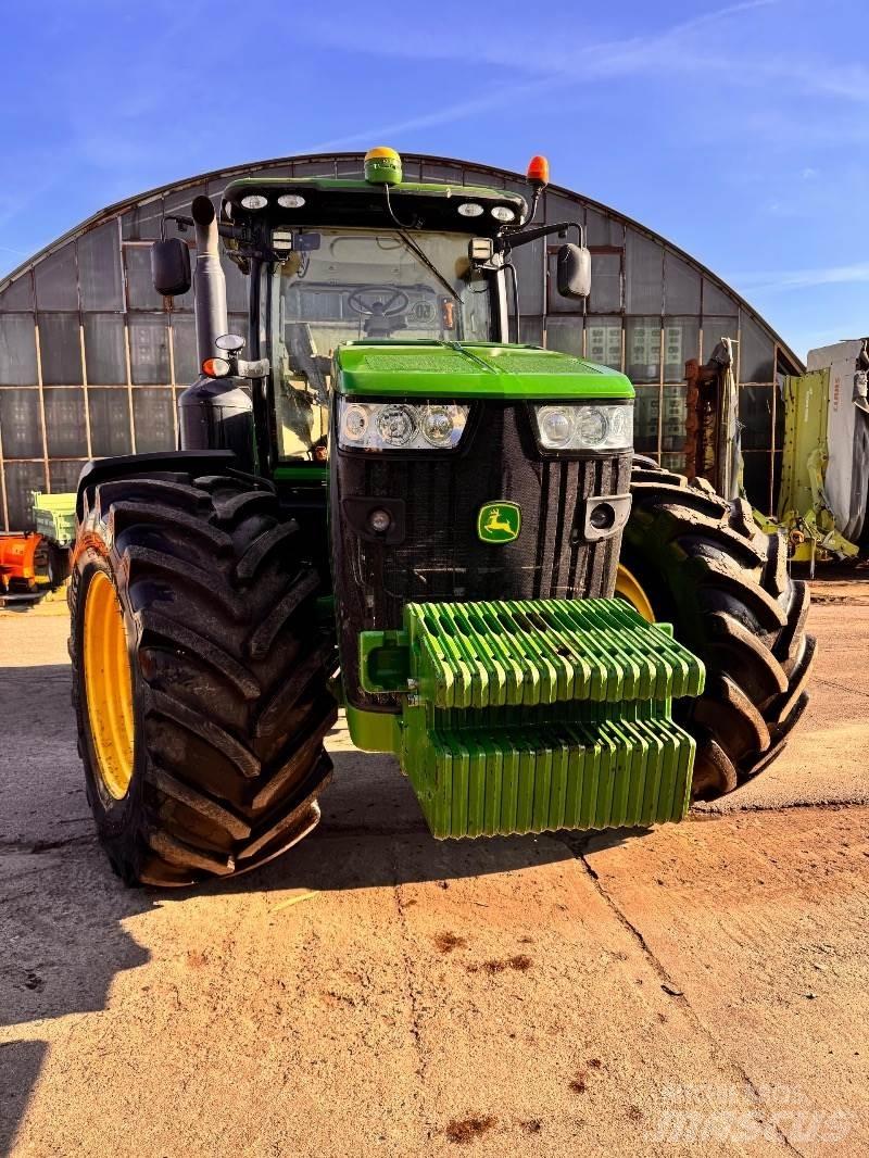 John Deere 8320 R Traktorji
