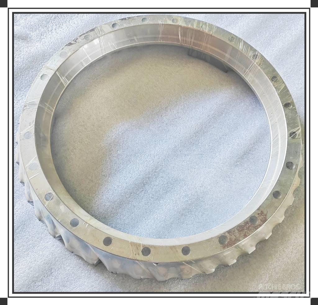CLAAS Toothed rim Menjalnik