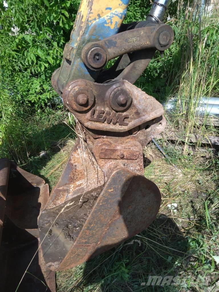 JCB 8025 Mini bagri <7t