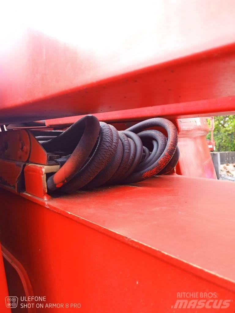 JLG 600 AJ Zglobne dvižne ploščadi