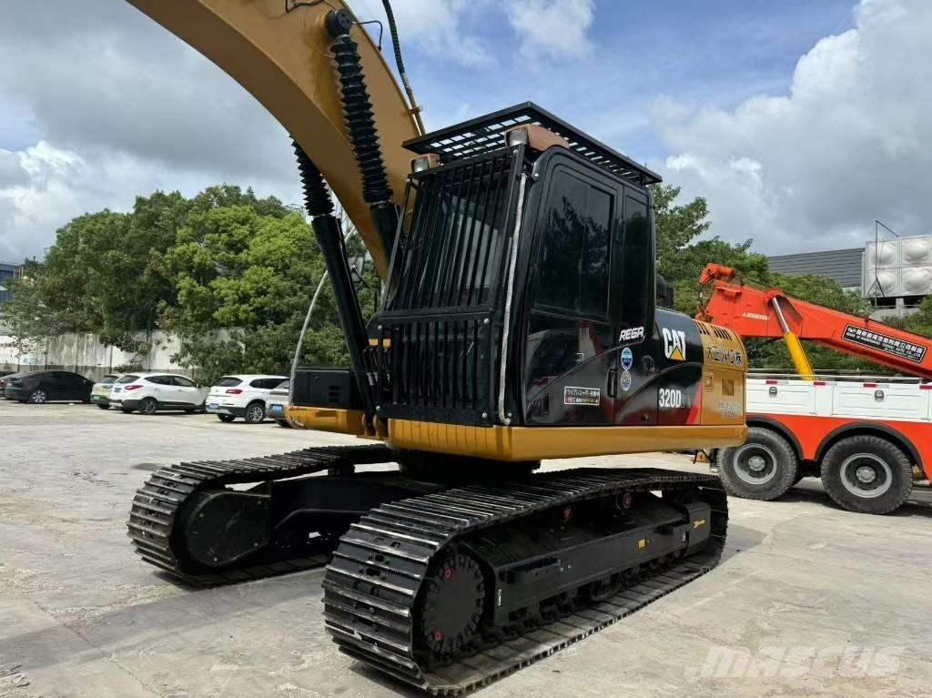 CAT 320 D2 Bagri goseničarji