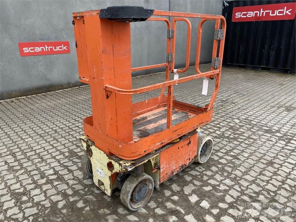 JLG 1230ES Vertikalna dvigala