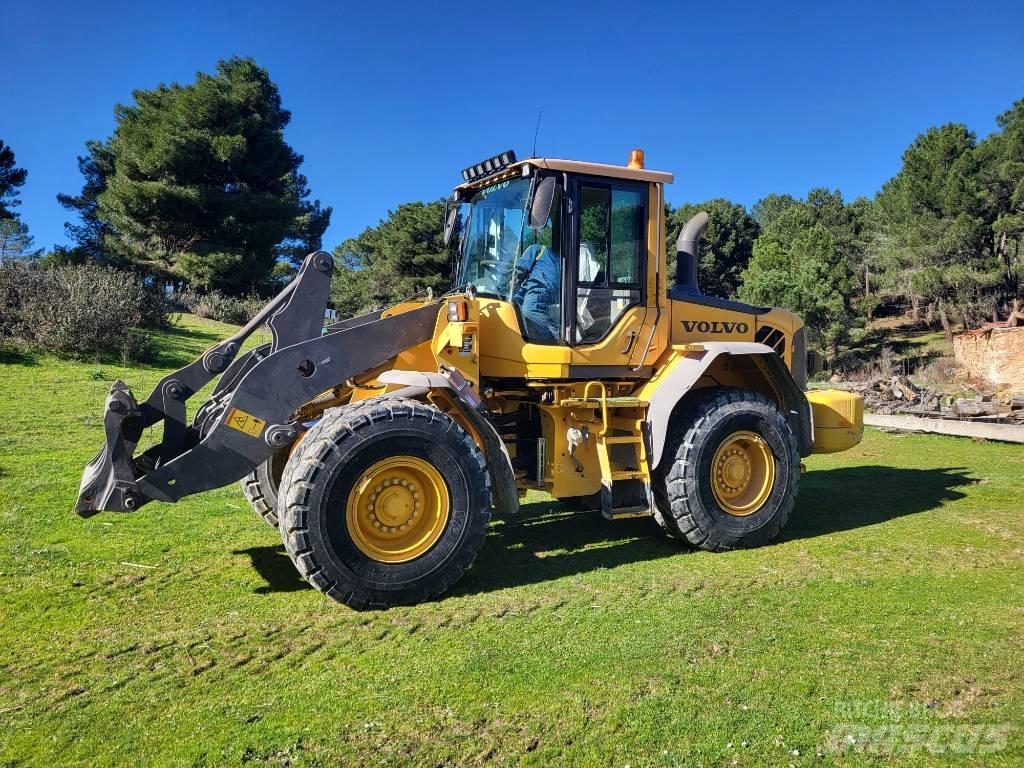 Volvo L90f Kolesni nakladalci
