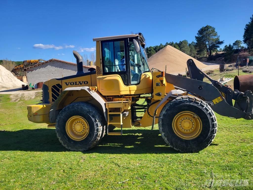 Volvo L90f Kolesni nakladalci