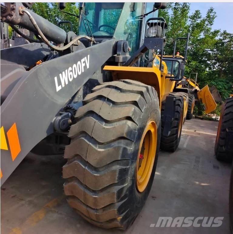 XCMG LW 600 FV Kolesni nakladalci