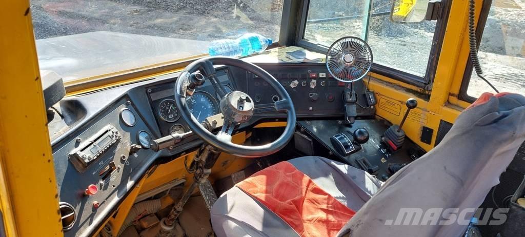 Volvo A 25 B , A 25 C Zglobni demperji