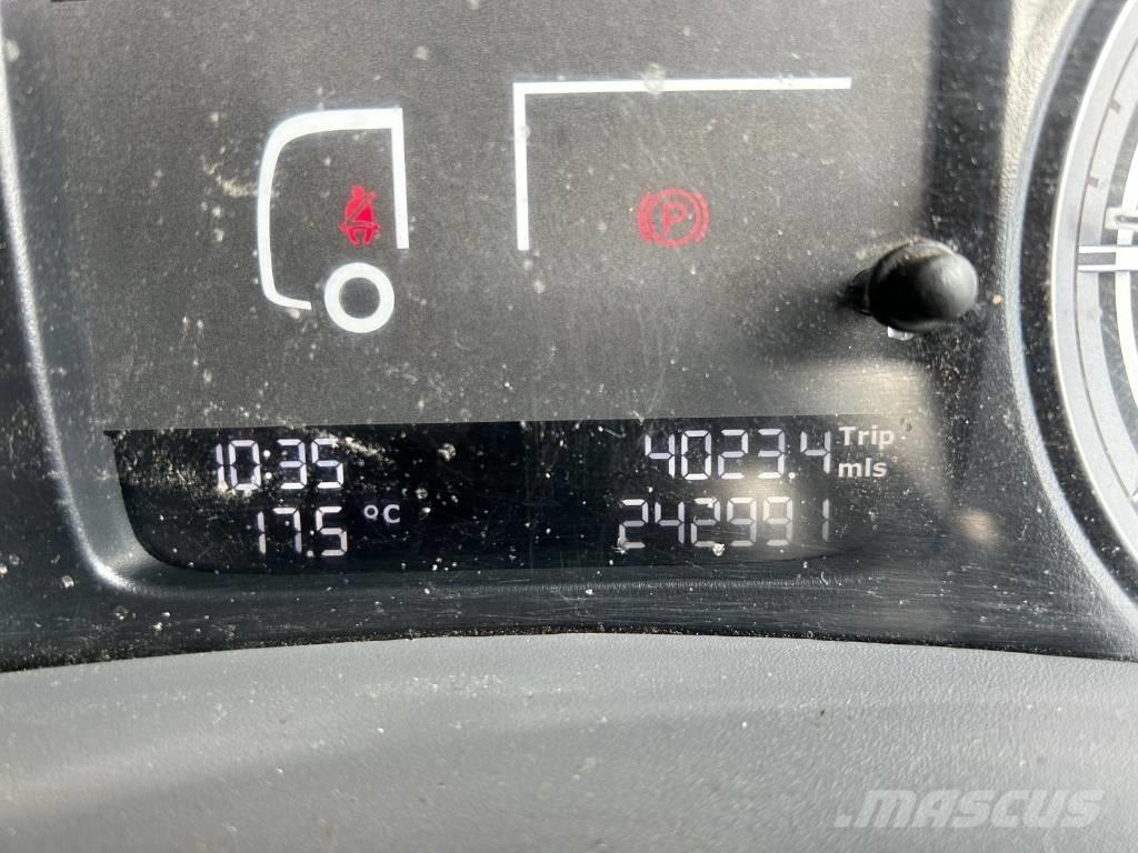 DAF CF 400 Tovornjaki za prevoz avtomobilov z vitlom