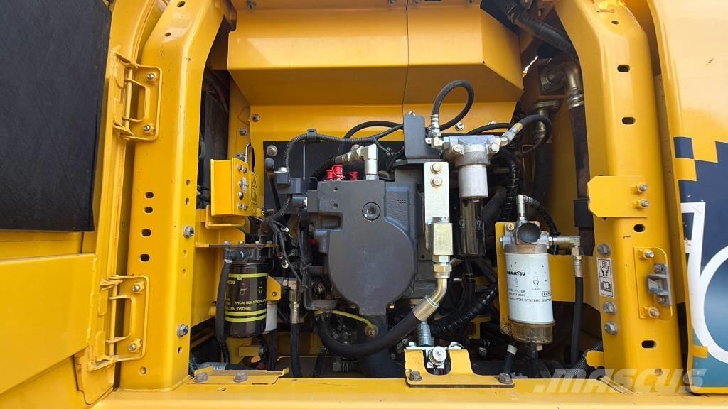 Komatsu HB 215 LC-3 Bagri goseničarji