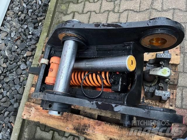  Tefra CAT 320E Hitre spojke