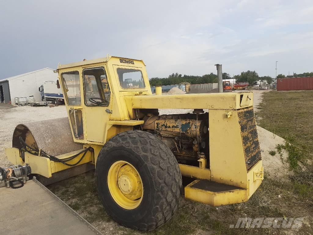 Bomag BW 212 D Kompaktorji tal