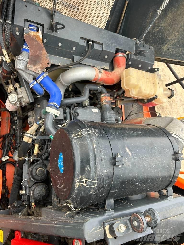Doosan DA 30 Zglobni demperji