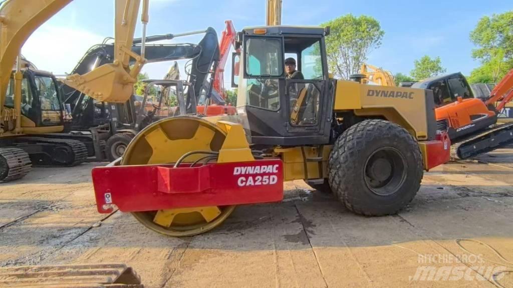 Dynapac CA 25 D Enojni valjarji