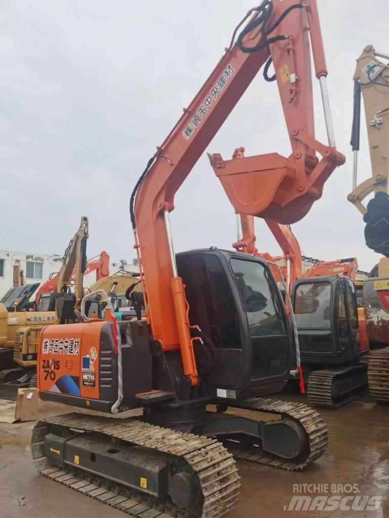 Hitachi ZX 70 Mini bagri <7t