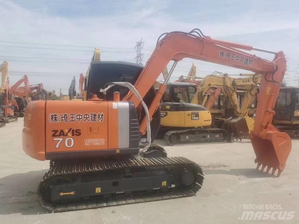 Hitachi ZX 70 Mini bagri <7t