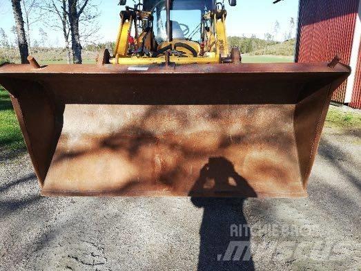 JCB 4 X Kolesni nakladalci