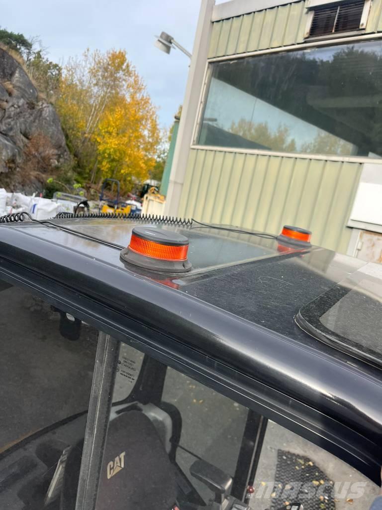 CAT 301.7 D Rototilt Mini bagri <7t