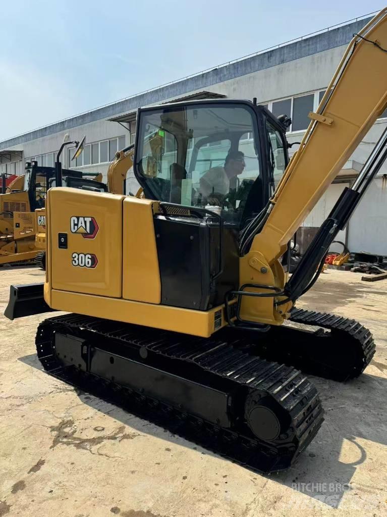 CAT 306 Mini bagri <7t