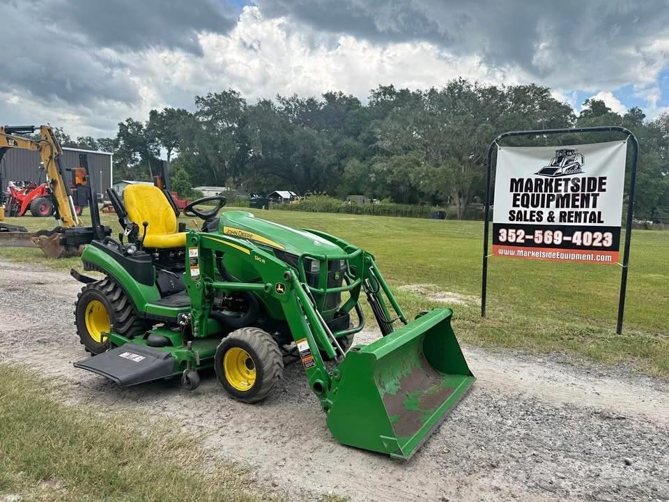 John Deere 1025 R Traktorji