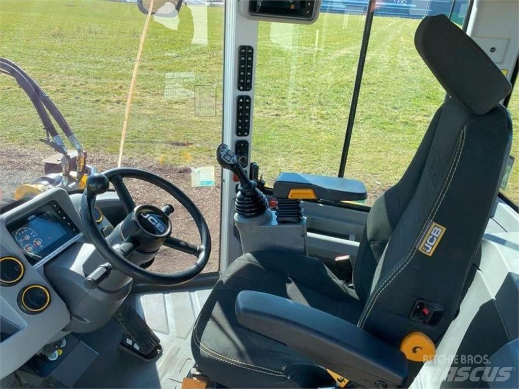 JCB 437 HT Kolesni nakladalci