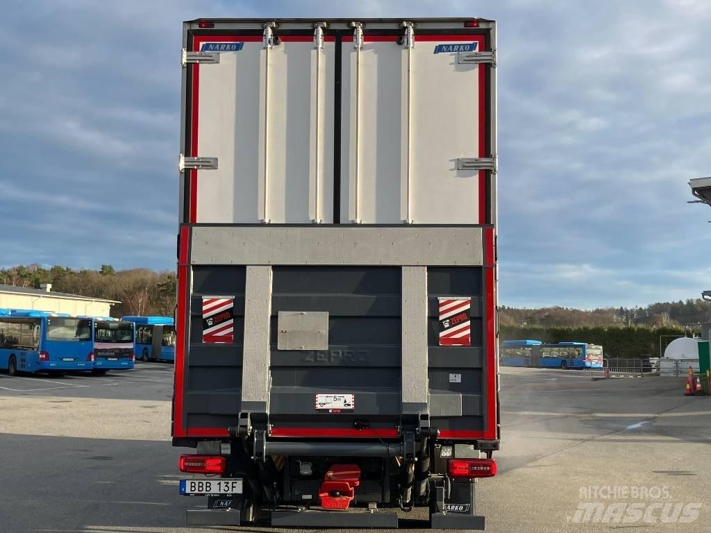 MAN TGX 26.520 Tovornjaki zabojniki