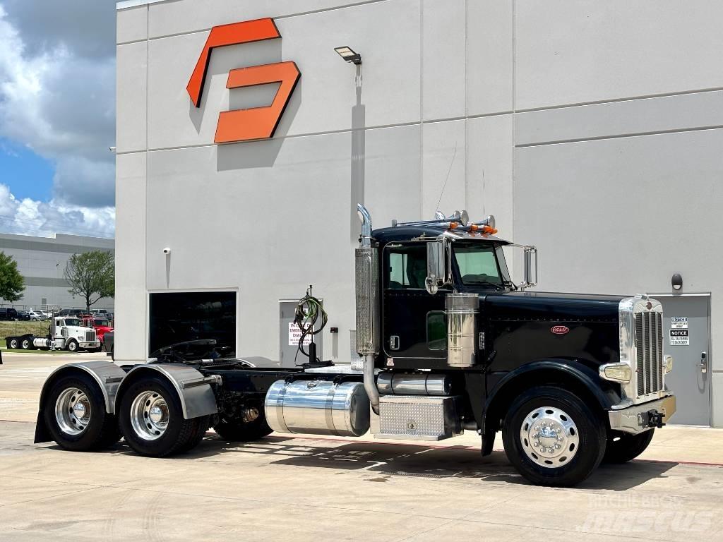 Peterbilt 388 Vlačilci