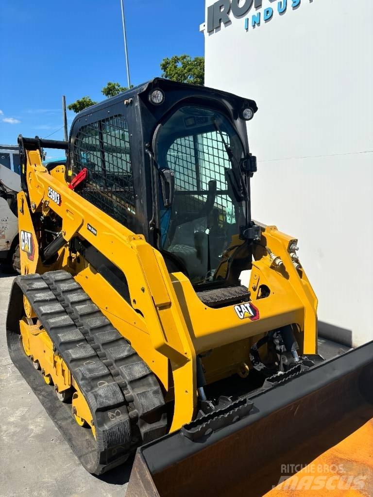 CAT 259D3 Skid steer mini nakladalci