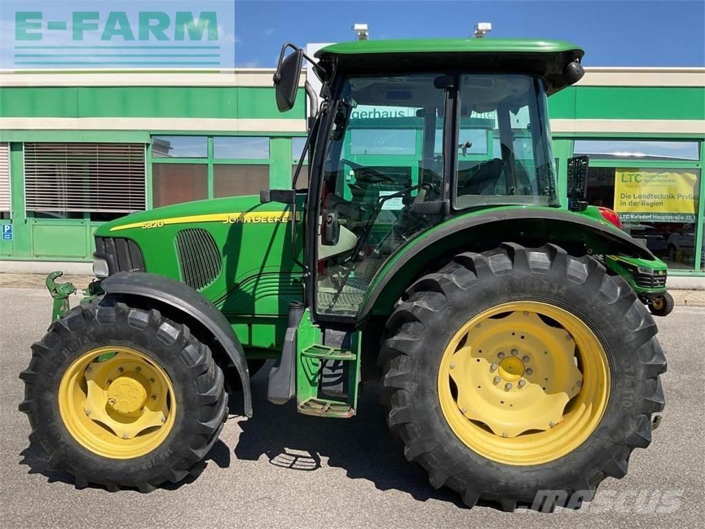 John Deere 5820 Traktorji
