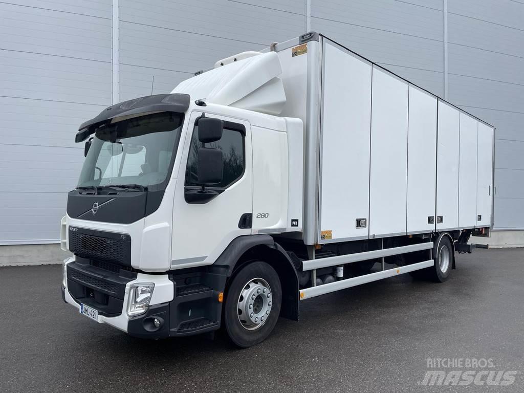 Volvo FE Tovornjaki zabojniki