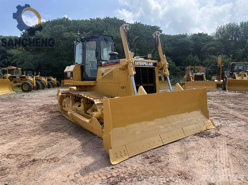 CAT D 6 G Buldožerji goseničarji