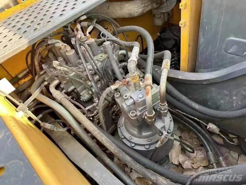 Volvo EC 220 DNL Bagri goseničarji