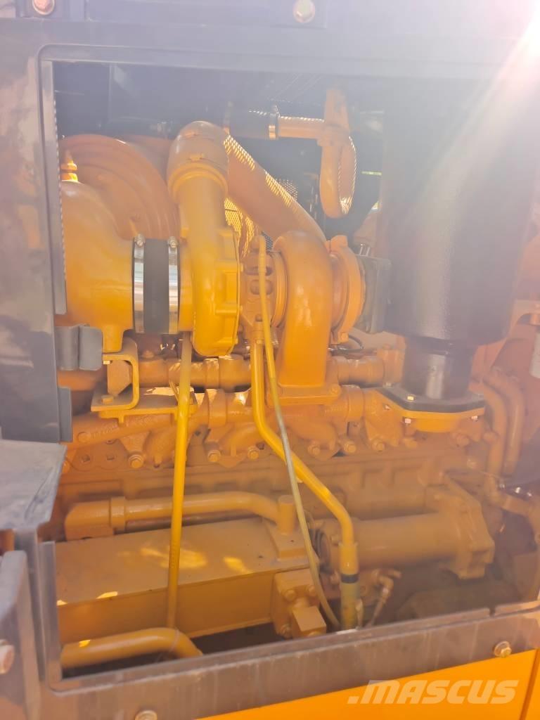 Shantui SD 22 Buldožerji goseničarji