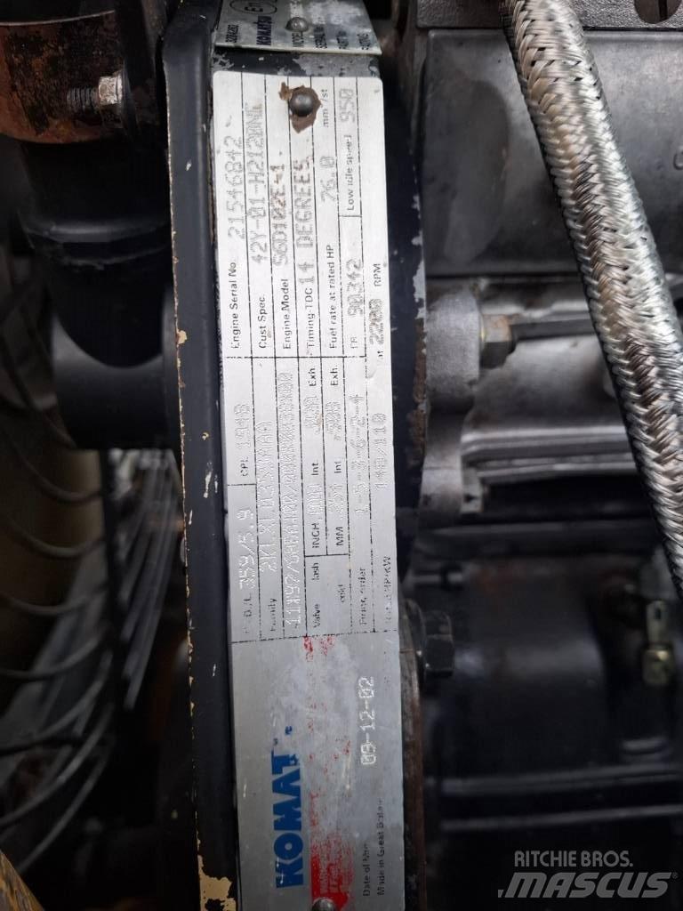 Komatsu WA 270-3 Kolesni nakladalci
