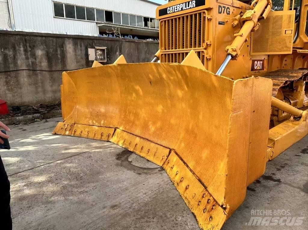 CAT D 7 G Grederji