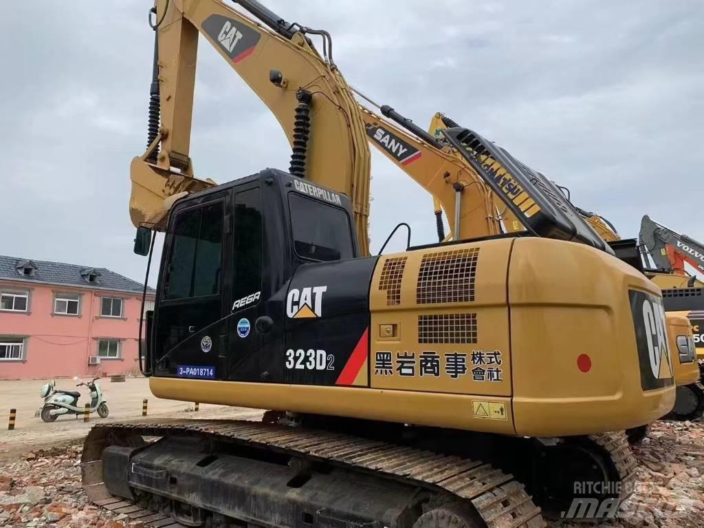 CAT 323 D L Bagri goseničarji